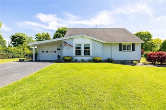 106 Helenwood Rd, Rochester, NY 14616