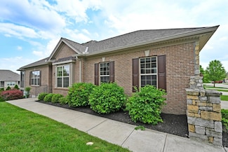 5850 Falling Brook Dr, Mason, OH 45040