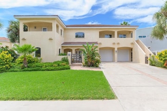 211 W Campeche St, South Padre Island, TX 78597