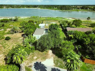 26879 Lake Shore Dr, Harlingen, TX 78552