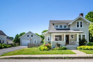 64 Masonic St, Rockland, ME 04841