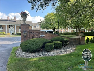4243 W Bancroft St Unit 202W, Ottawa Hills, OH 43615