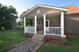 2009 W Washington Ave, Guthrie, OK 73044
