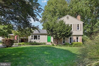 9 Winding Waye Ct, Silver Spring, MD 20902