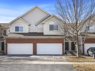 320 Abington Woods Dr, Aurora, IL 60502