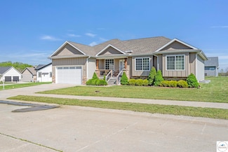 19665 Mockingbird Ln, Sedalia, MO 65301