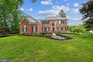 1427 Hampton Dr, Downingtown, PA 19335