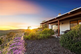 4613 Sleeping Indian Rd, Fallbrook, CA 92028