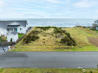 130 Sunrise Ave SE, Ocean Shores, WA 98569