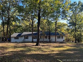 6082 St Moritz Dr, Osage Beach, MO 65065