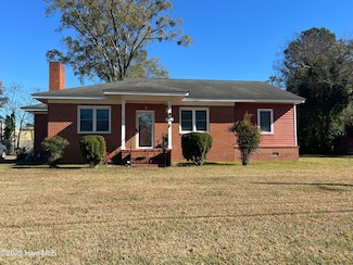 1313 Dancy St, Tarboro, NC 27886