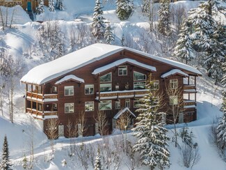 400 Parallel Run Unit 202, Sandpoint, ID 83864