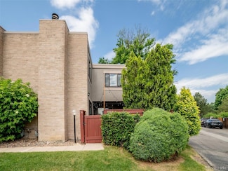 1233 S Yosemite Way Unit 74, Denver, CO 80247