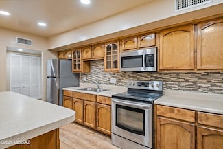 2002 E Pinon Dr, Tucson, AZ 85706