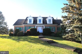 220 Meadow Lark Ln, Boalsburg, PA 16827