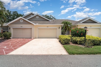 2403 Nantucket Field Way Unit 27, Sun City Center, FL 33573