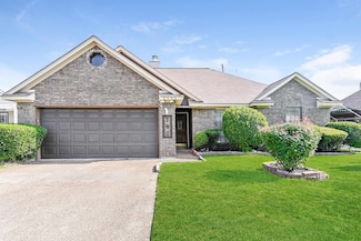 6596 E Crystal Oak Cove, Memphis, TN 38141
