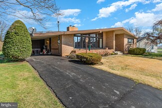 295 E Market St, Palmyra, PA 17078