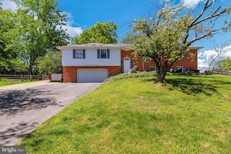 17604 Stafford Ct, Olney, MD 20832