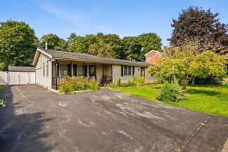 86 Everett St, Rockland, MA 02370