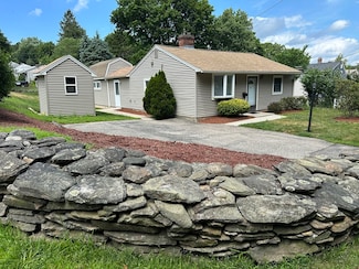 86 Bailey St, Worcester, MA 01602