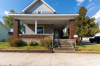 748 E State St, Huntington, IN 46750