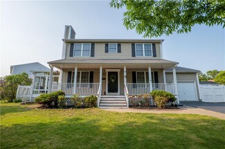 28 Carousel Dr, Riverside, RI 02915