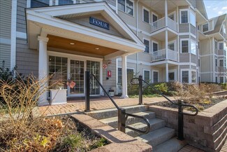 3 Sterling Hill Ln Unit 335, Exeter, NH 03833