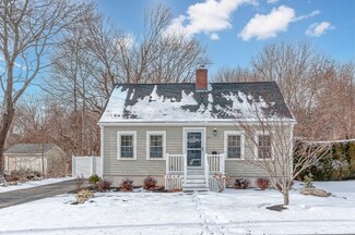 20 Temple Place, Fairhaven, MA 02719