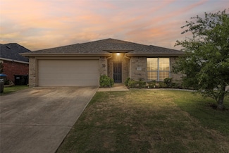 1502 Jacksons Run, Greenville, TX 75402