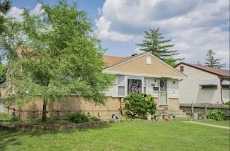 2161 Ross Ave E, Saint Paul, MN 55119