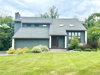 4279 Kencrest Dr, Syracuse, NY 13215