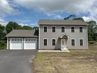 16 Tommy Ct, Norwich, CT 06360