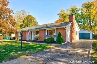 225 S Park St, Zeeland, MI 49464