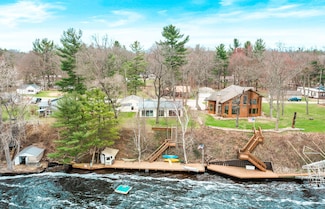 5413 Front St, Newaygo, MI 49337