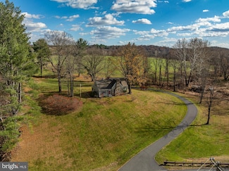 570 Lewisville Rd, Lincoln University, PA 19352