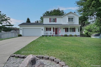1430 Johns Ct, Oxford, MI 48371