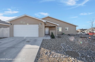 1441 Bluejay Cir, Farmington, NM 87401