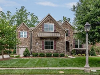 5820 Copperleaf Commons Ct, Charlotte, NC 28277