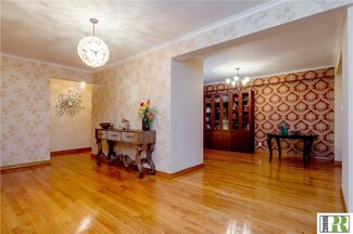 920 E 17th St Unit 220, Brooklyn, NY 11230