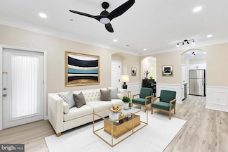 3 Arch Place Unit 124, Gaithersburg, MD 20878