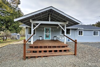6545 E Grapeview Loop Rd, Allyn, WA 98524