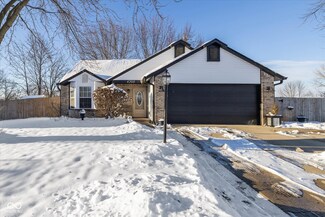 4200 Magnolia Dr, Franklin, IN 46131