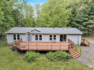 9295 Vinton Ave NW, Sparta, MI 49345