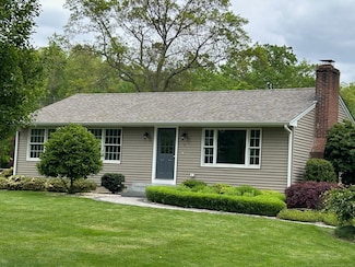 41 Melody Ln, Ivoryton, CT 06442