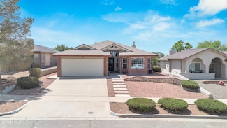 6948 Canyon Run Dr, El Paso, TX 79912