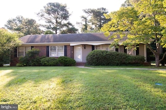 2 Algonquin Rd, Cambridge, MD 21613