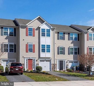 371 Latrobe Dr, Newark, DE 19702