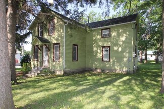 208 2nd Ave, Frederika, IA 50631
