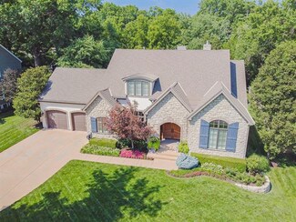 6231 Glenfield Dr, Fairway, KS 66205